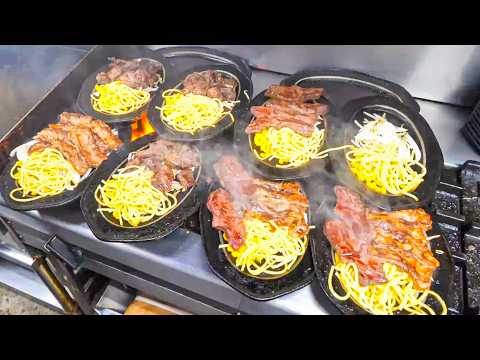 All 44 seats are fully booked! Workers are drawn to this thick-cut steak restaurant.