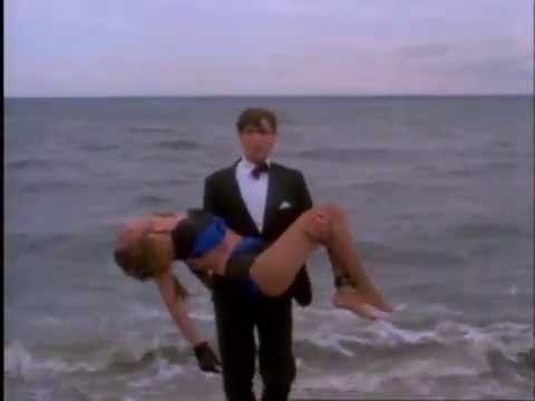 Paulina Porizkova in Portfolio HQ.mov