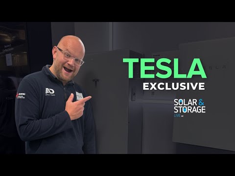 Tesla Powerwall 3: NEW Features Revealed at Solar & Storage Live 2025 đ (UK Hands-On Demo)