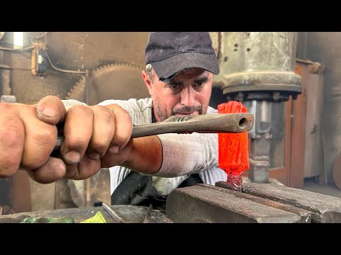 This Knife-Making Project shows true Craftsmanship. From twisted cables to a finished blade.