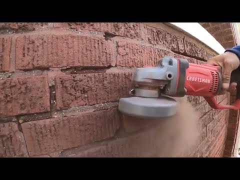 Grinding out mortar  joints to tuck point