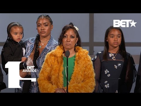 Lauren London, Angelique Smith & Family Accept Nipsey Hussle’s Humanitarian Award | BET Awards 2019