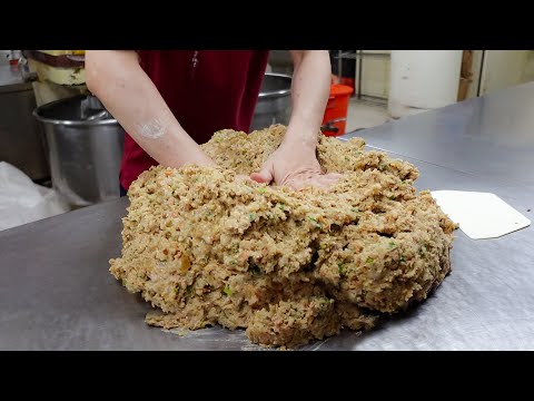 Traditional Winter Melon Wedding Cake Making / 冬瓜肉餅喜餅製作 - Taiwanese food