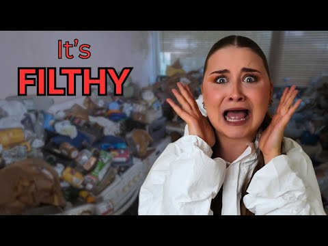 I Can’t Believe What These Residents Survived | Extreme Free Clean