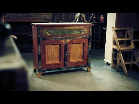 19th Century Blanket Box with False Drawer Front - Salvage Hunters 1423