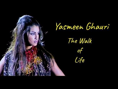 Yasmeen Ghauri ⭐Walk of Life - Versace S/S 1992 (HD)