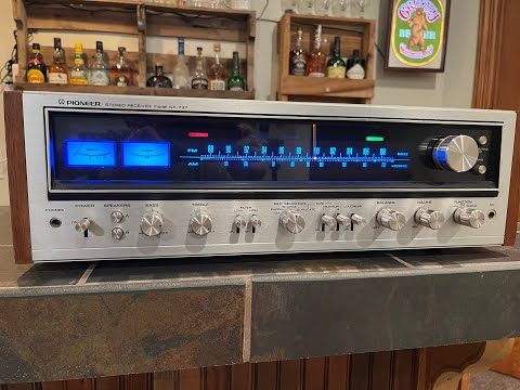 Vintage Gear Review - Pioneer SX 737...the Best Pioneer Stereo Receiver for the Money?