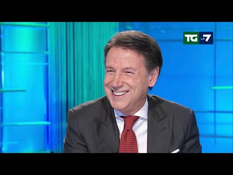 Giuseppe Conte intervistato da Enrico Mentana al TG su La7 | 22/12/2025