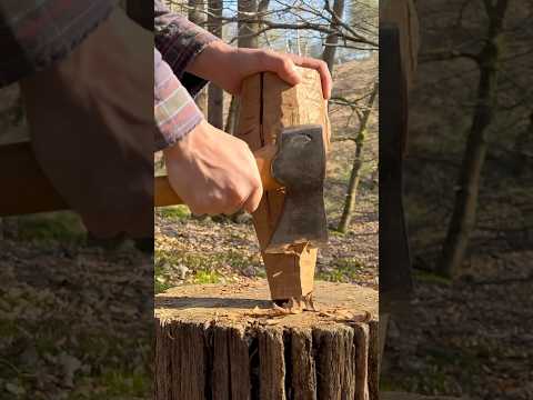 DIY carved oak mic and headphone stand - full video out now 🤓 #woodworking #greenwoodworking