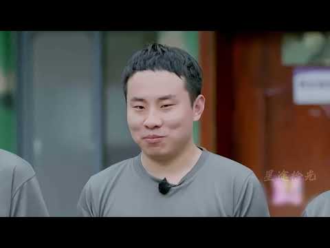 650军训没有一秒是不好笑的，汪苏泷徐志胜手牵手，直接把李雪琴憋成内伤#李雪琴 #徐志胜 #汪苏泷