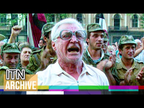 Rare Footage of Post-Soviet Georgia Captures Beginnings of Civil War (1991)