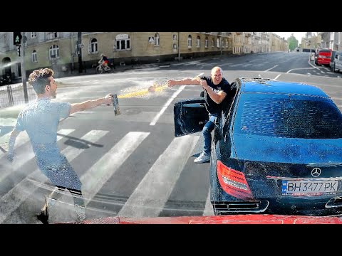 When Road Ragers Messed With The Wrong Person