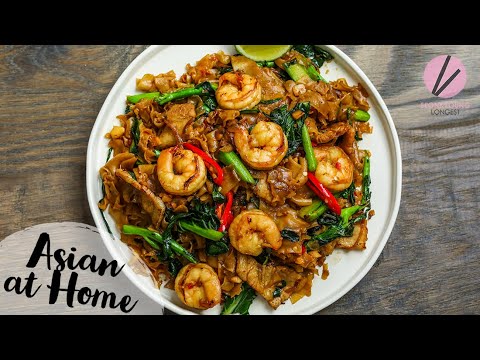 The BEST Drunken Noodles