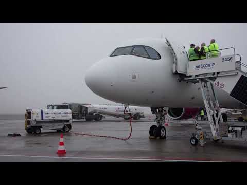 US airlines see strong spring demand even as fuel costs jump