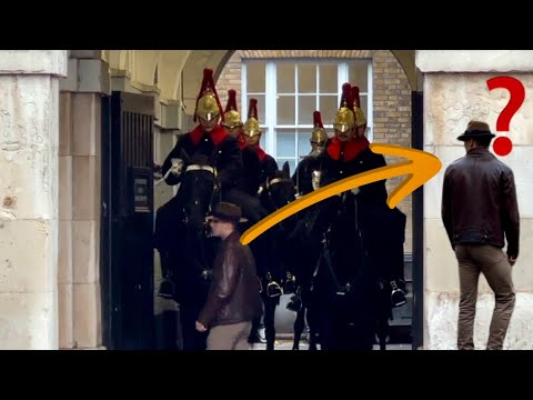 Who Is This MAN❓🤣😜At Horse GUARDS