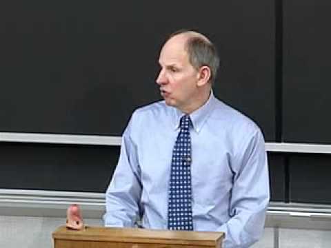 In the Classroom: First-Year Contracts with Professor Mark Pettit