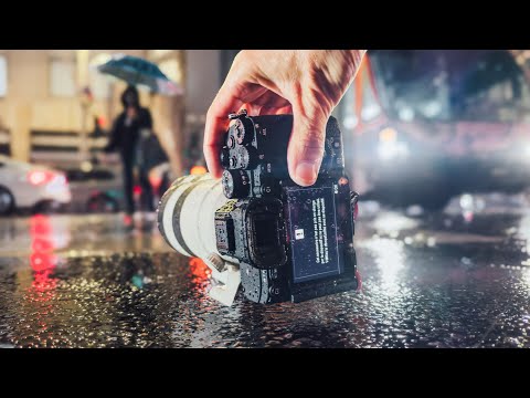 Sony A7V Extreme Rain Night Street Photography in Los Angeles