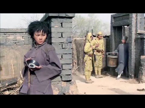 The beggar's kung fu is unparalleled, and he kills the enemy easily with "bone-transforming palm".