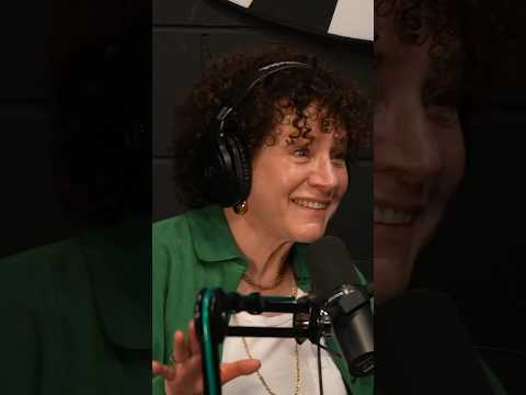 An AI Song Written For Susie Essman | Howie Mandel Does Stuff
