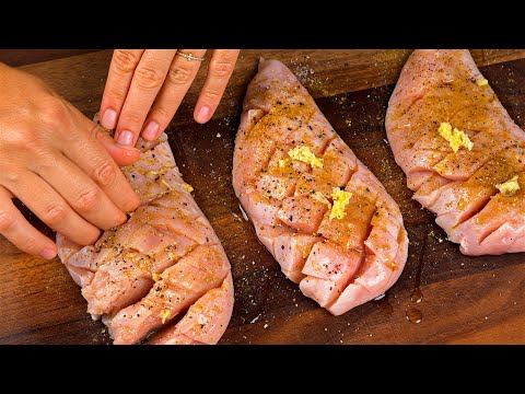 This is the tastiest chicken breast I've ever eaten! Simple, cheap and very juicy!
