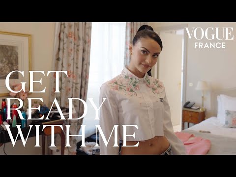 Camila Mendes se prépare pour le défilé Miu Miu | Vogue France