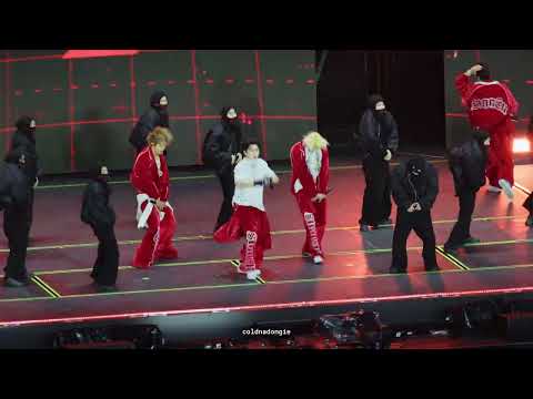 251213 ENHYPEN 엔하이픈 Outside FANCAM @ 2025 MUSIC BANK GLOBAL FESTIVAL IN JAPAN