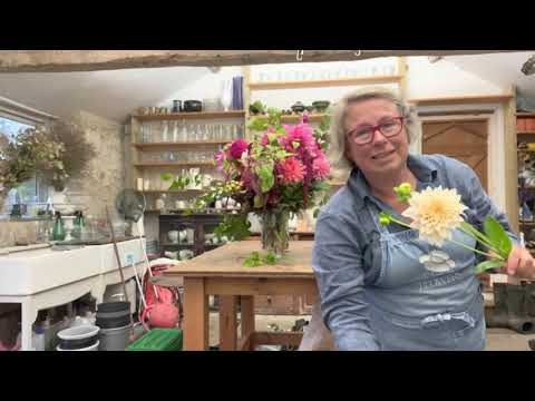 Creating a big vase of flowers