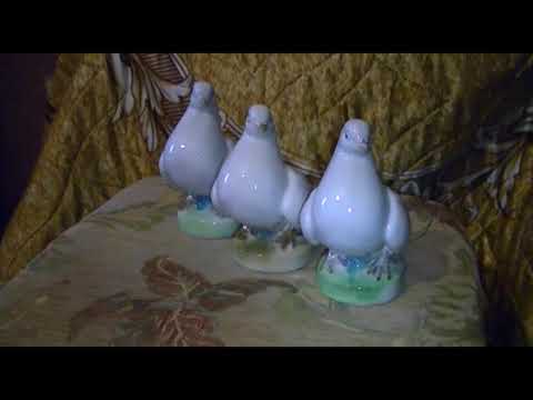 Антиквариат. Коллекция фарфоровых статуэток.