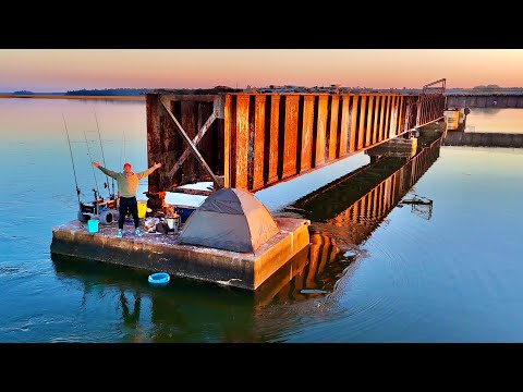 2 Days Survival Camping on an Abandoned Train Bridge! {Eat only what I catch}