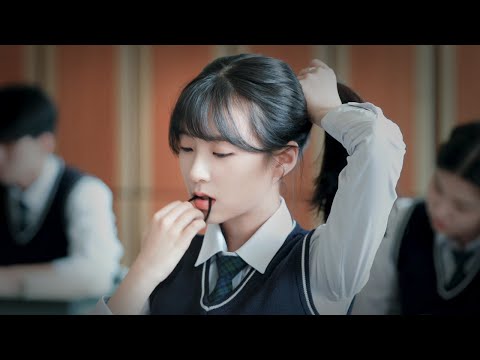 The most beautiful girl in class’ life l EP.1