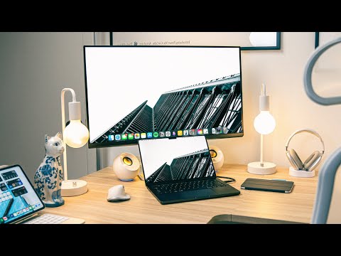 my M4 MacBook Pro desk setup for 2025