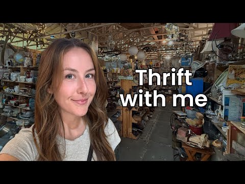 HUGE Last Minute Thrift Haul in a Barn Full of Treasures