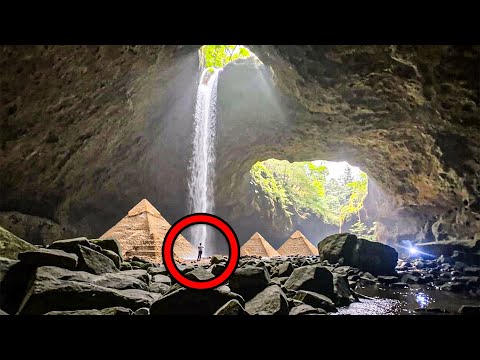 Scientists Just Opened a Massive Cave in Vietnam — And What’s Inside Defies Nature Itself