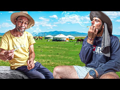 Smoking with Mongolian Nomads 🇲🇳