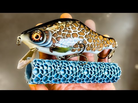 Using a Texture Roller on a Fishing Lure