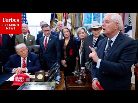 Lindsey Graham Calls Out Media In The Oval Office When Trump Tosses Question To Him