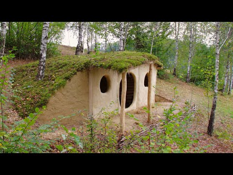 Bushcraft Underground Shelter. Survival dugout