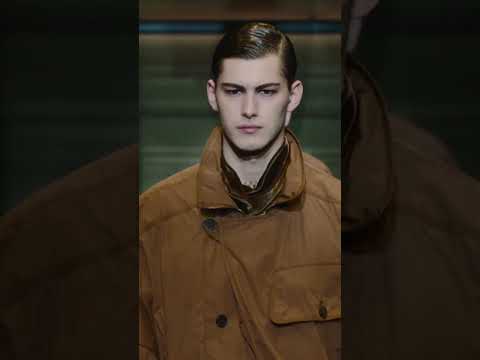 Emporio Armani Men's Fall Winter 2025-26Fashion Show.#fashion #supermodel #runwaymodel#runway