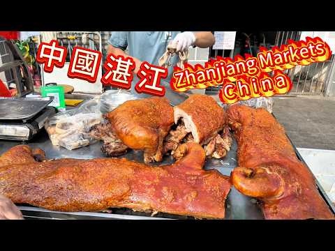 Grand Market of Zhanjiang, China!A city where the authentic flavors of southern China gather.