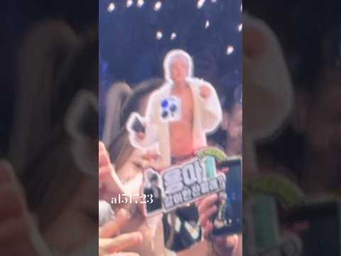 G-DRAGON with three...ummm...