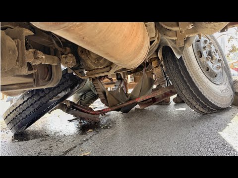 “On the Road Disaster — Truck Front Axle Gone” Heavy Truck Breakdown”
