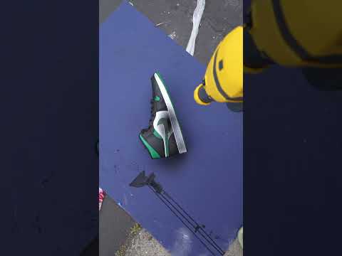 World’s Blackest Shoes…🎨 👟