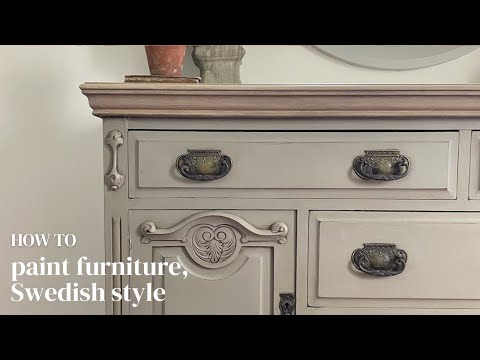 How to use Annie Sloan Chalk Paint on furniture to create a Swedish Gustavian Look.