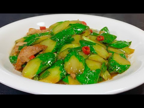 It's a perfect match for cucumber to fry with it. The recipe is simple and easy to learn, crisp