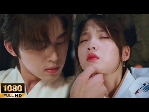 Intern Girl CEO Secretly Likes Falls Asleep, He Can't Resist Kissing Her! 💗