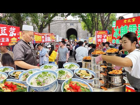 Chinese Breakfast Tour in Xi'an Ancient Wall Market