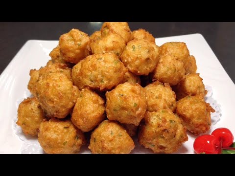The chef teaches you how to make fried radish meatballs. The steps are detailed.