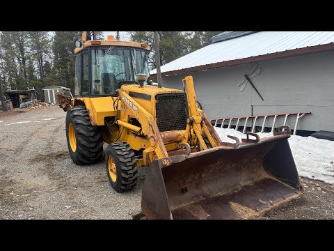 Johndeere 410C Reverser oil and filter change.