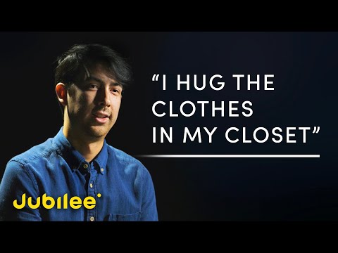 Reading Strangers' Secrets About Feeling Lonely