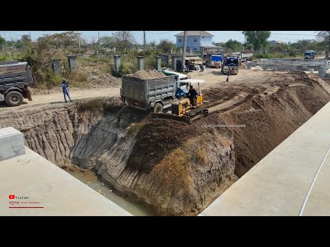 EpAll_As A Whole Videos Drain Sewer Construction Was Filled Of Sand With KOMATSU D20P Dozer Truck